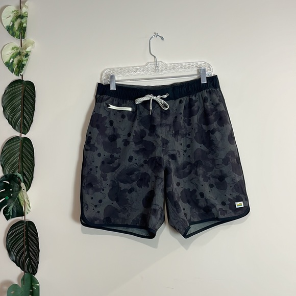 Vuori Other - Vuori Athletic Shorts L